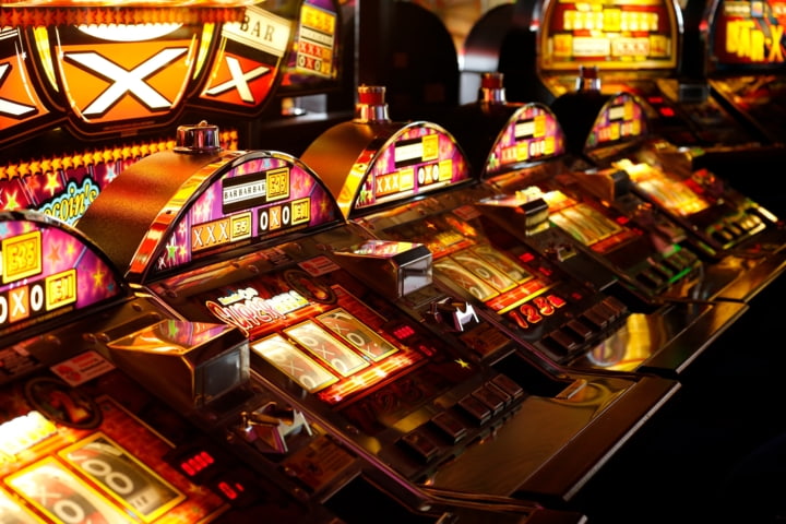 Spielautomaten im Casino