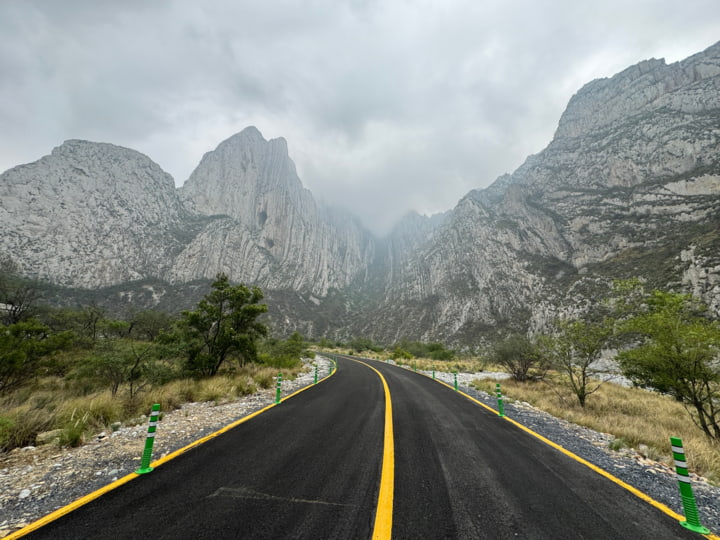 Strasse im La Huasteca Park