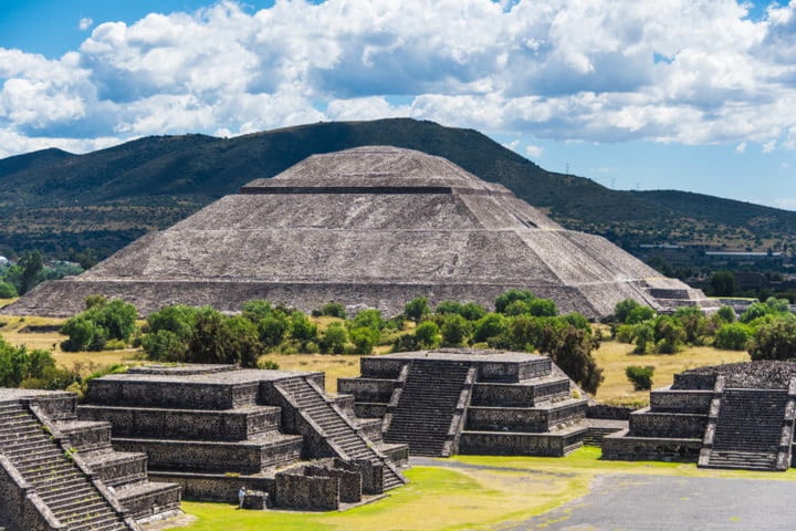 Die Pyramide der Sonne in Teotihuacán