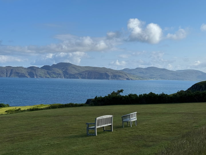 Küstenlandschaft am Glengorm Castle