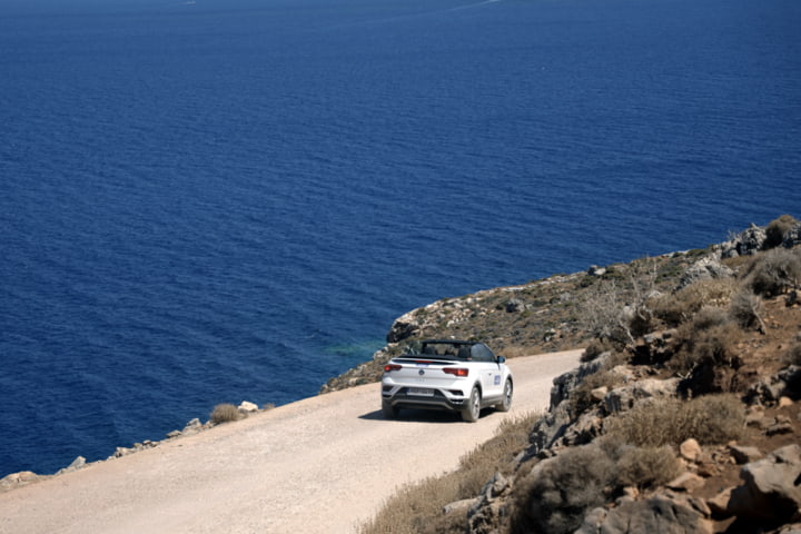 Cabrio auf einer Panoramastrasse