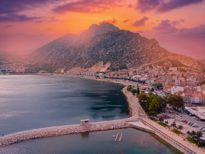 Isparta bei Sonnenuntergang